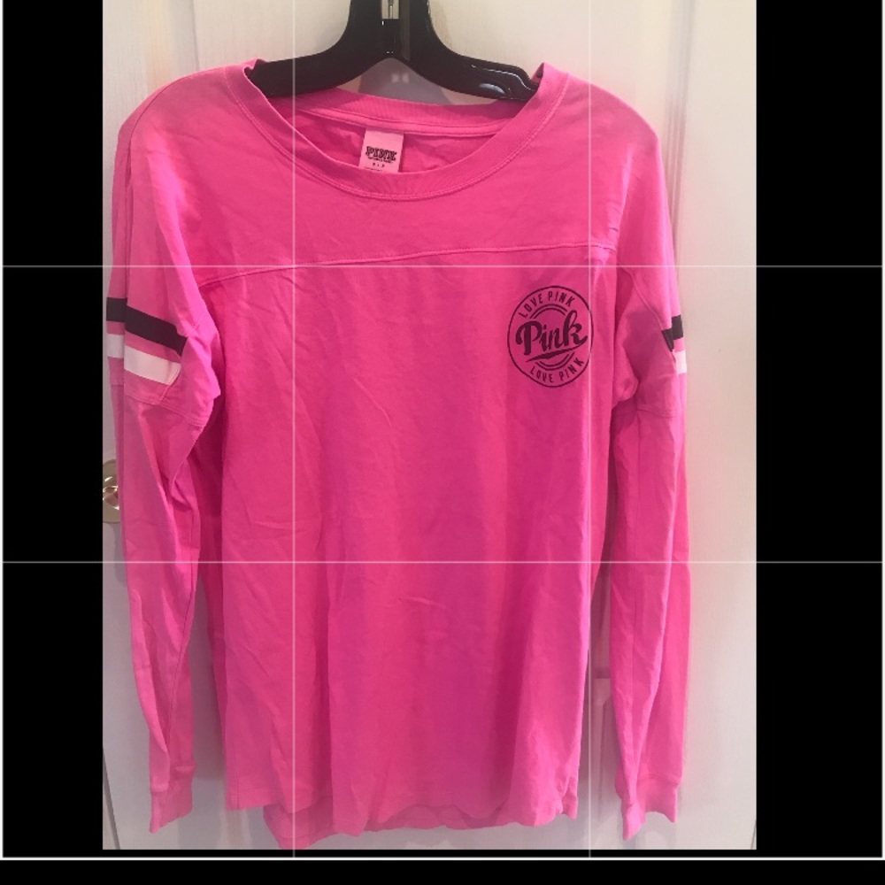 PINK (Victoria’s Secret) Long Sleeve Tee Open back